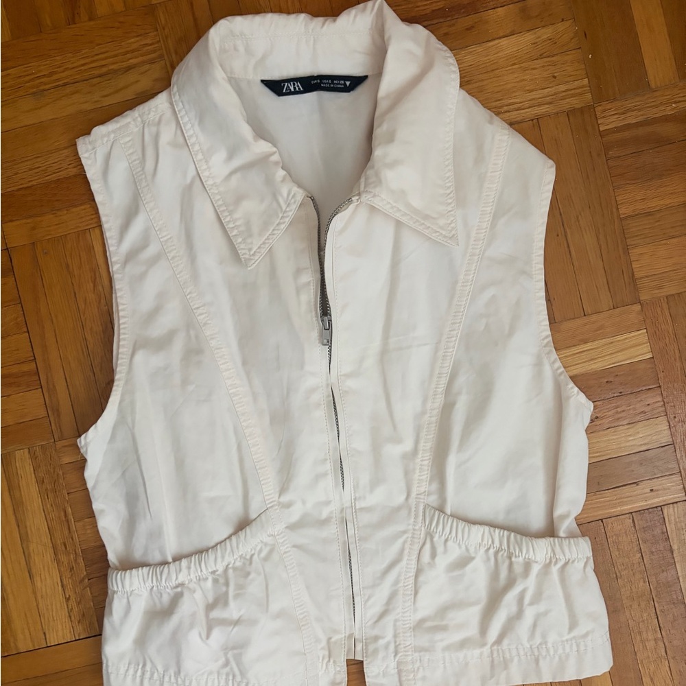 Zara Cream Sleeveless Zip-Front Vest